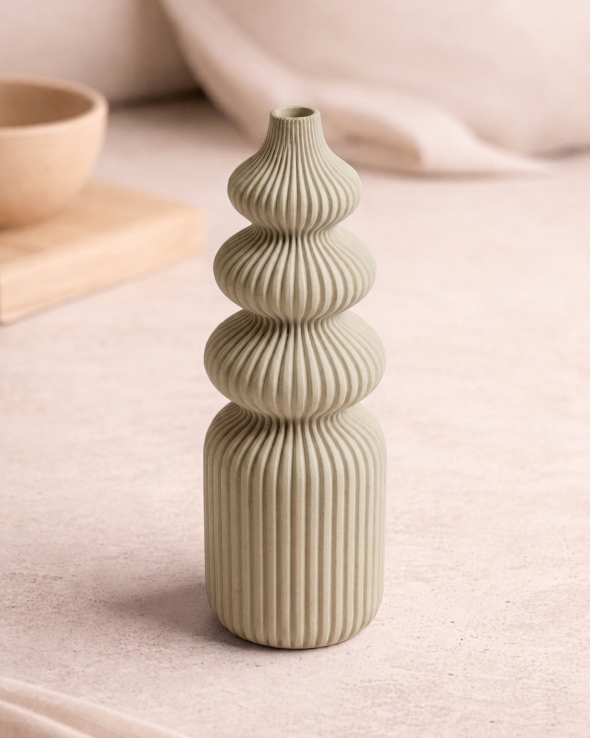 Kumo Vase