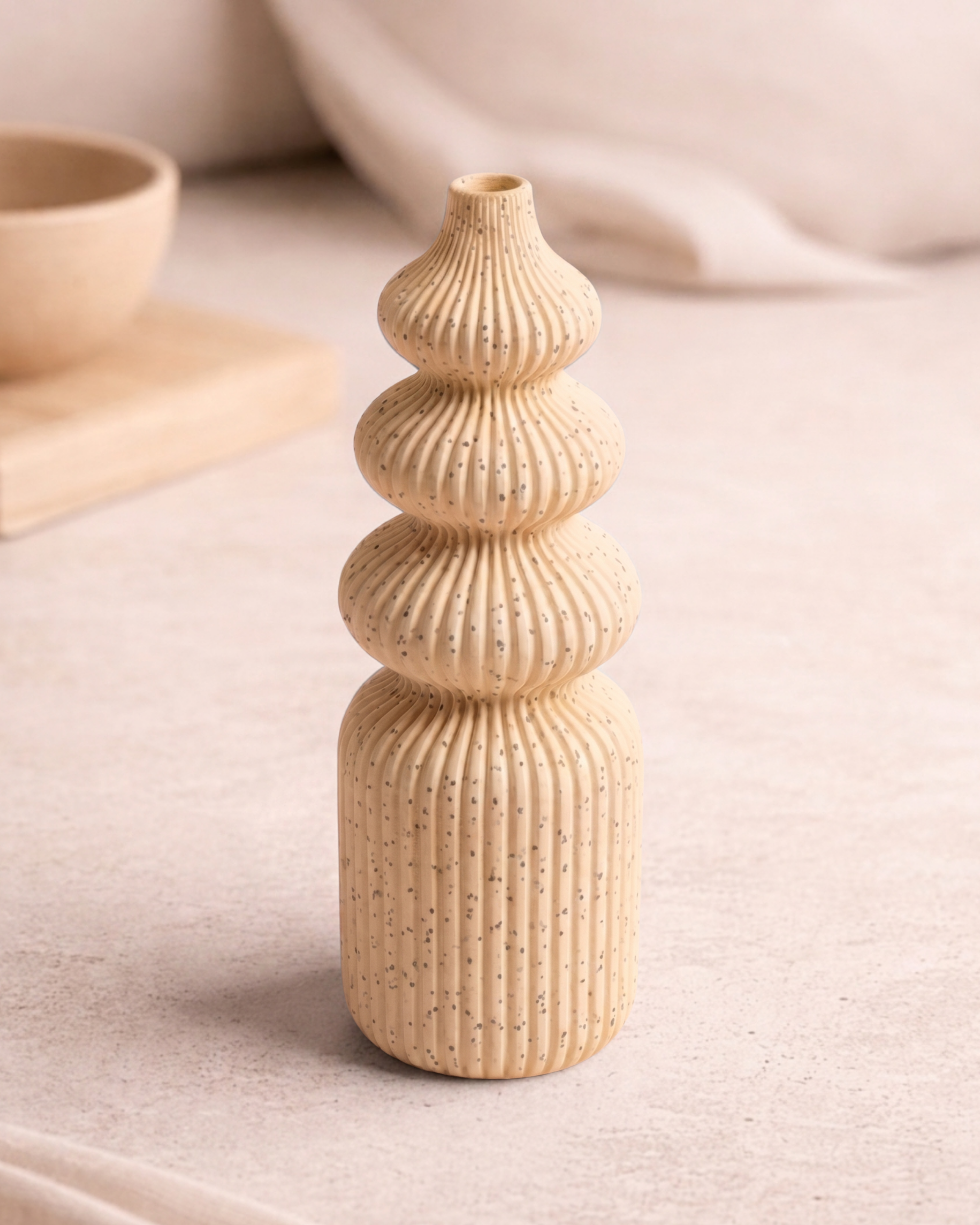 Kumo Vase