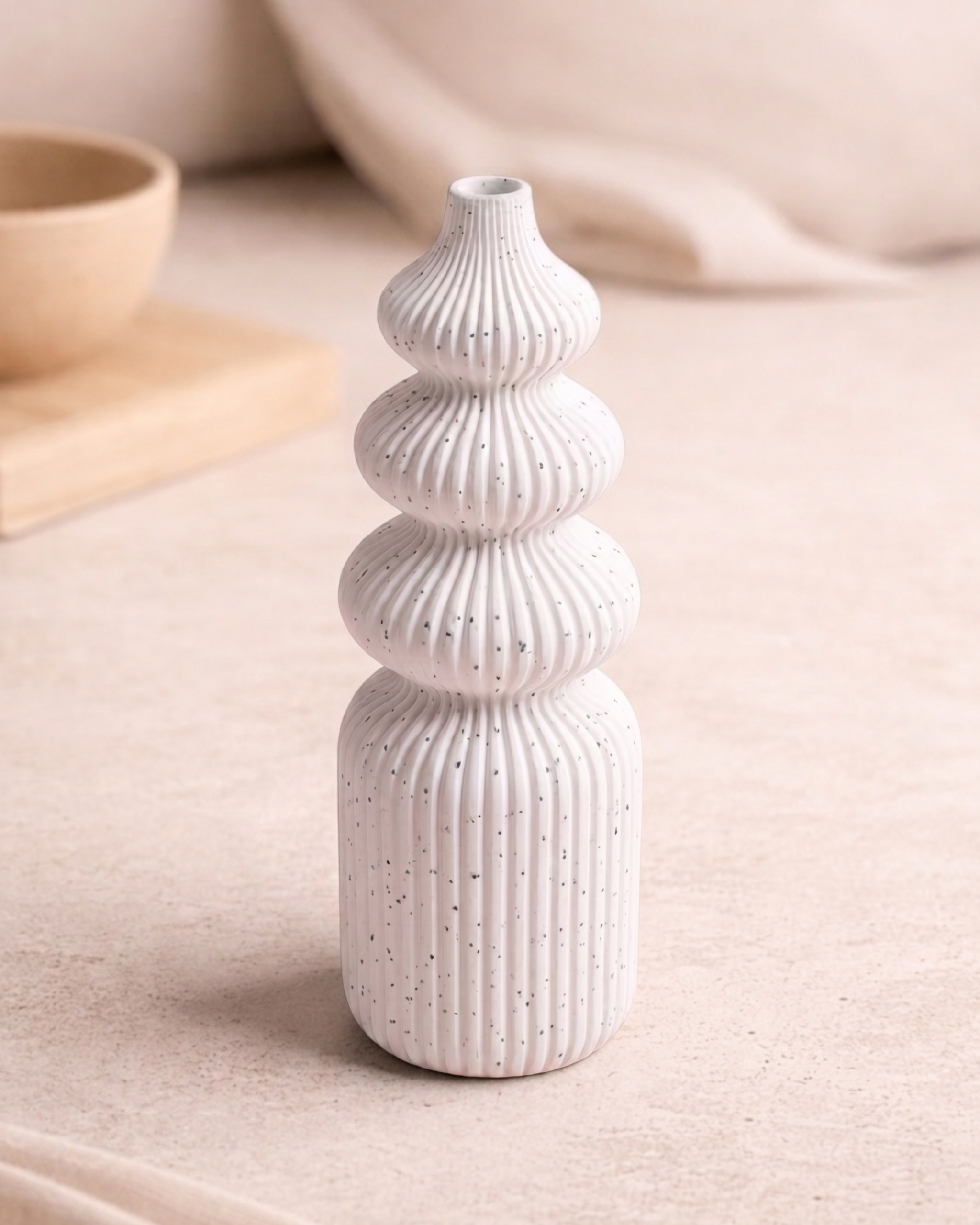 Kumo Vase