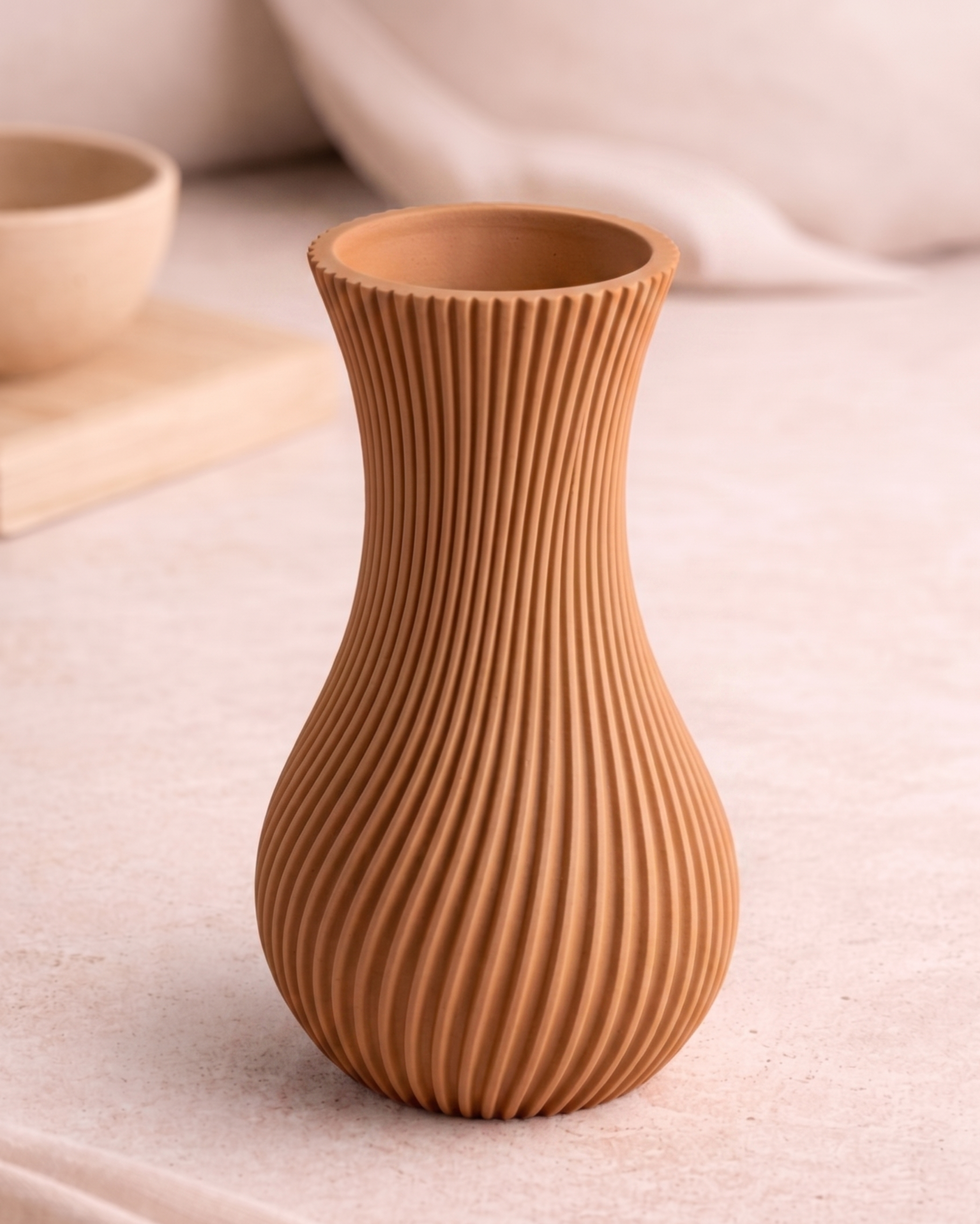 Nami Vase