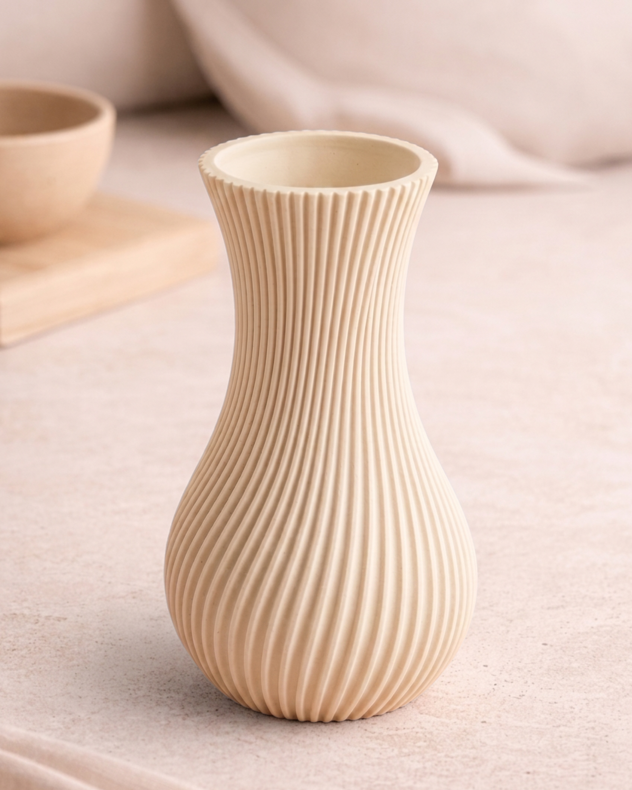 Nami Vase