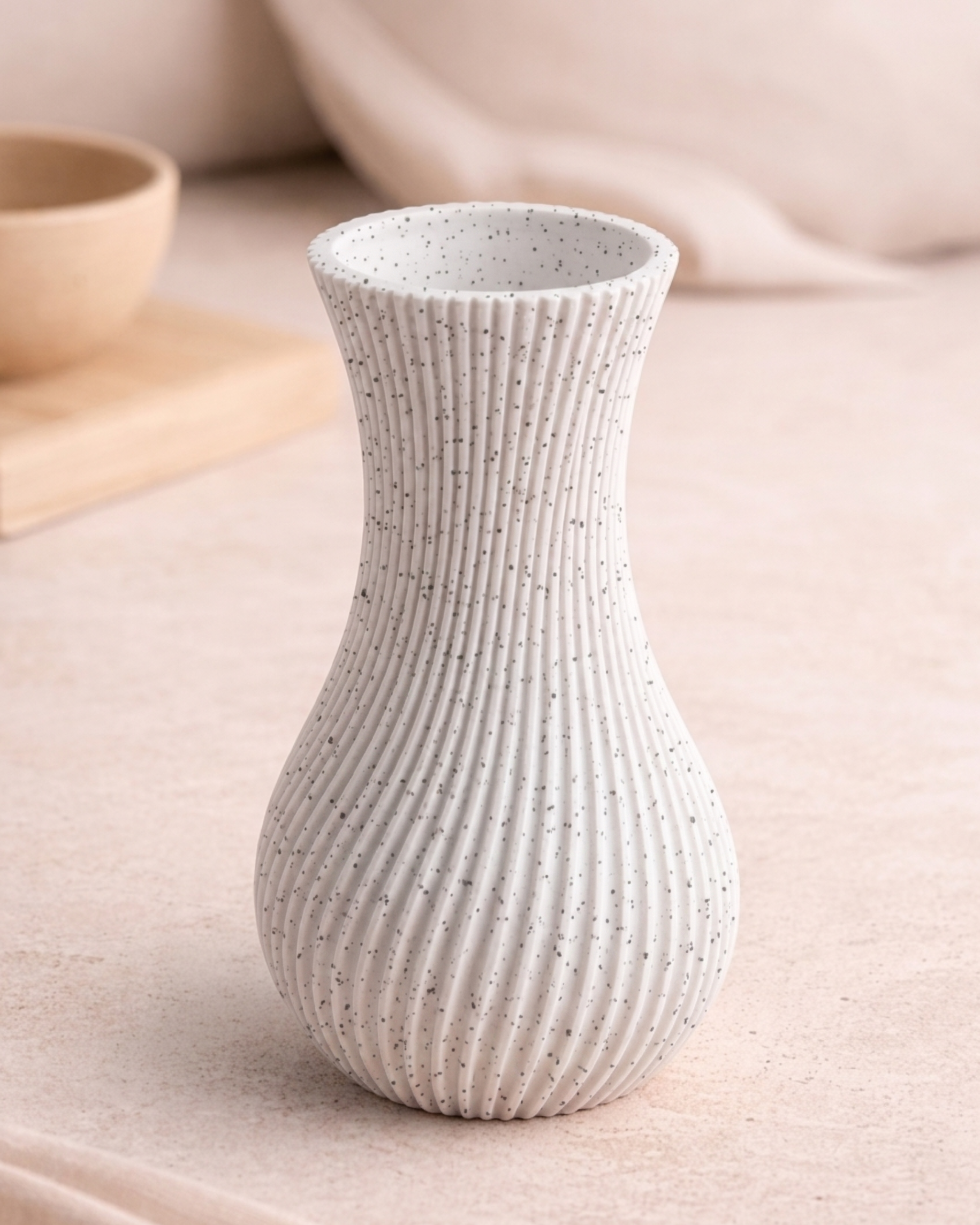 Nami Vase